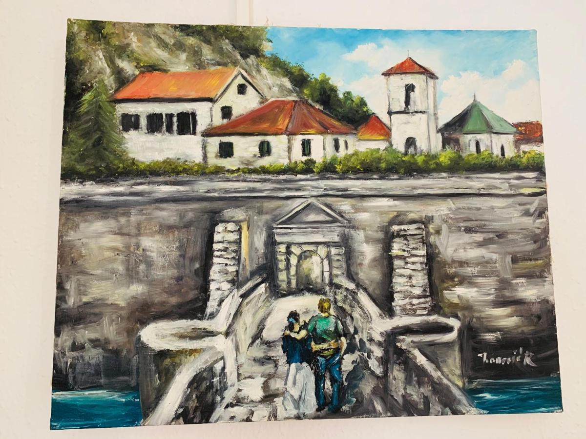 Gara 5 Lägenhet Kotor Exteriör bild